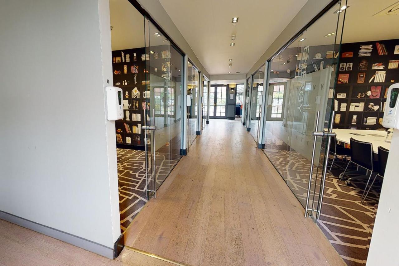 Village Hotel Chester St David'S Ewloe Экстерьер фото